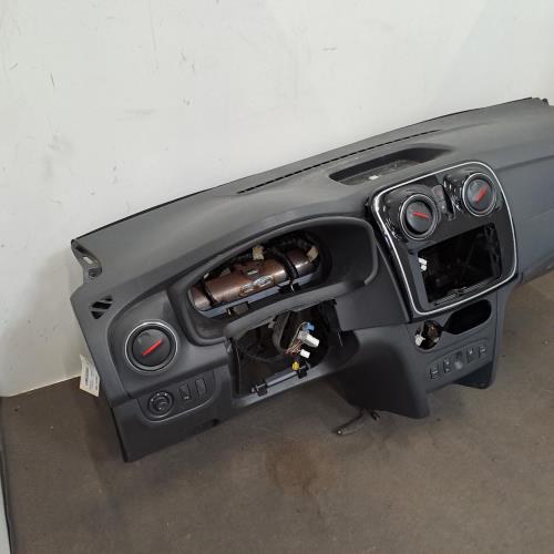 Image Tableau de bord - DACIA SANDERO 2