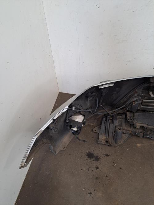 Image Pare choc avant - TOYOTA AURIS 2