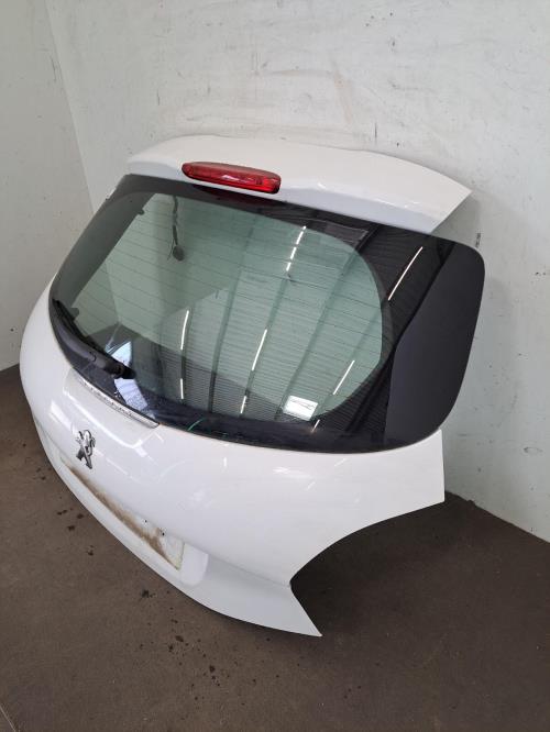 Image Malle/Hayon arriere - PEUGEOT 208 1