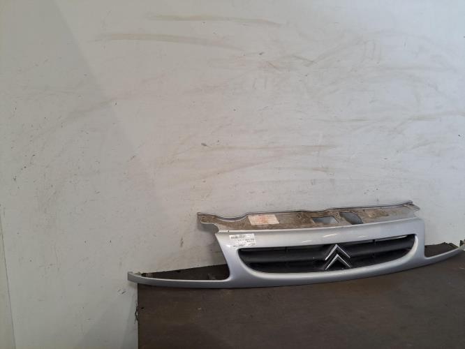 Image Calandre - CITROEN SAXO