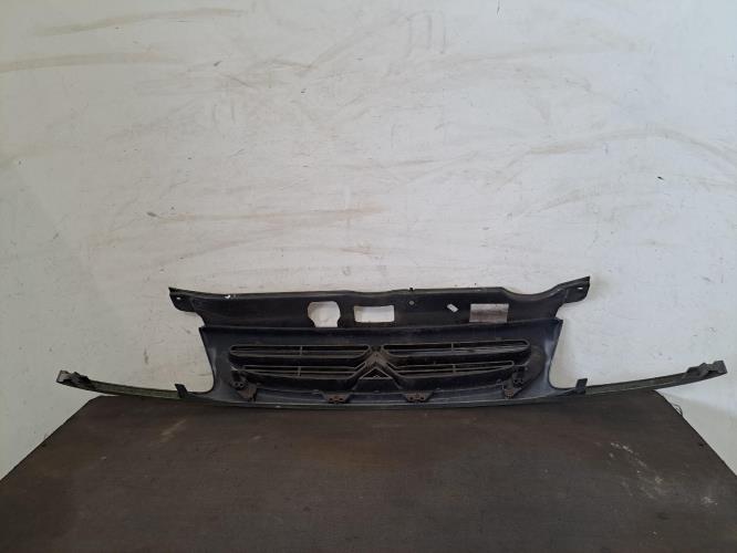 Image Calandre - CITROEN SAXO