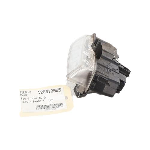 Image Feu diurne avant droit - RENAULT CLIO 4
