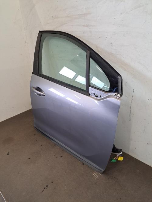 Image Porte avant droit - PEUGEOT 2008 1