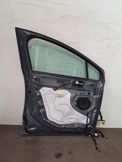 Image Porte avant gauche - PEUGEOT 5008 1
