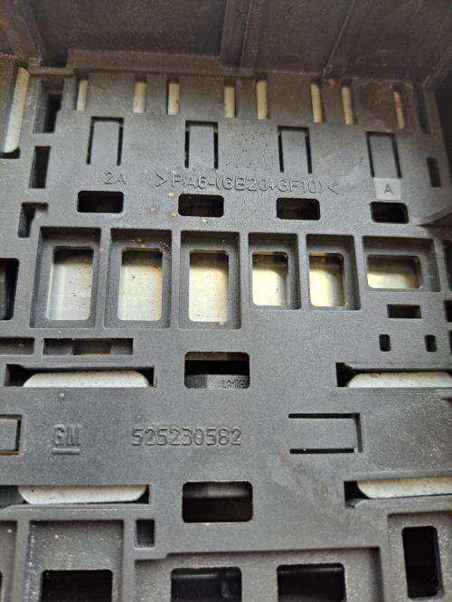 Image Porte fusible - OPEL INSIGNIA 1