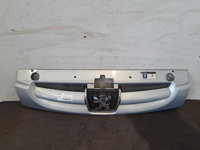 Image Calandre - PEUGEOT PARTNER 1