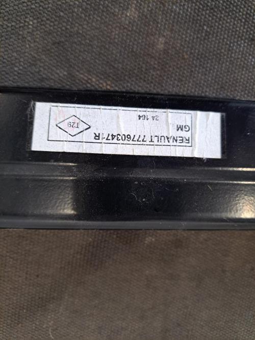 Image Rail de porte coulissante - RENAULT TRAFIC 3