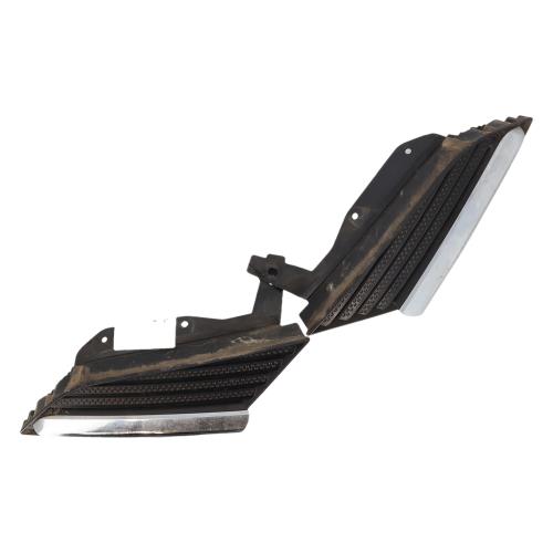 Image Grille de calandre droite - NISSAN PRIMERA 3