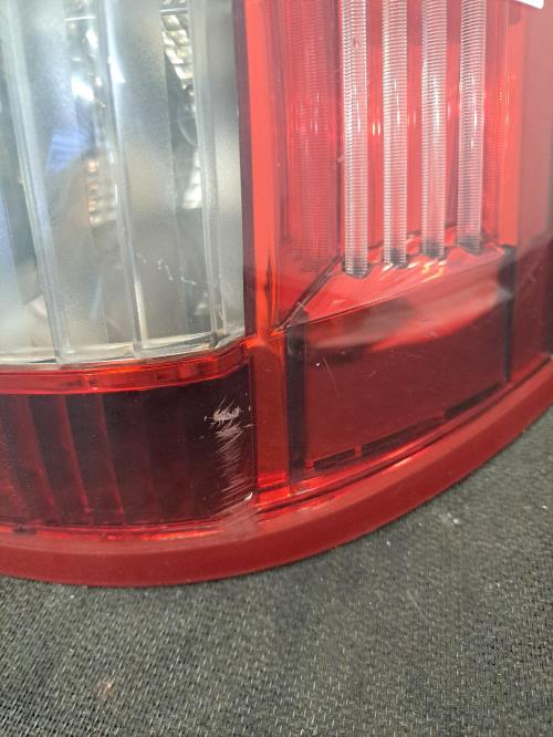 Image Feu arriere principal droit (feux) - CITROEN C4 GRAND PICASSO 1