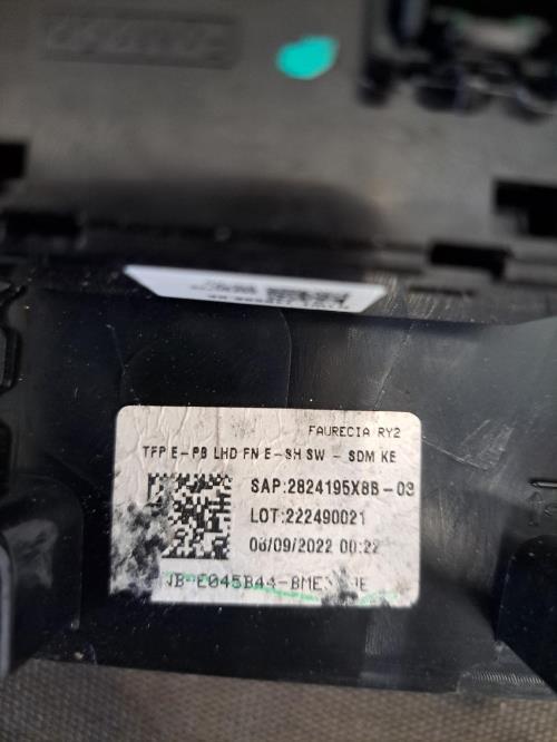 Image Console central (interieur plastique) - FORD RANGER