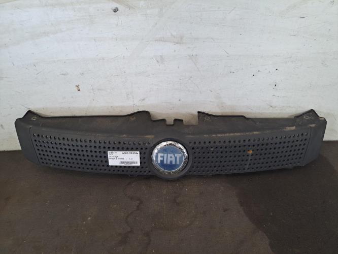 Image Calandre - FIAT PANDA 2