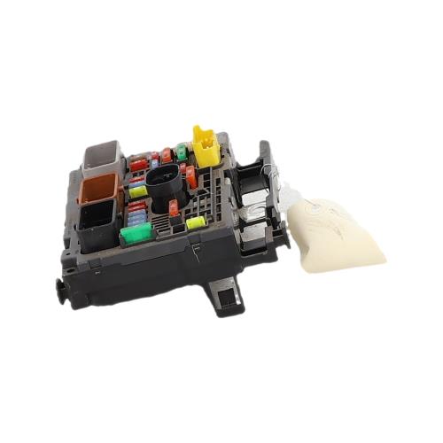Image Boitier servitude moteur (BSM) - PEUGEOT 5008 1
