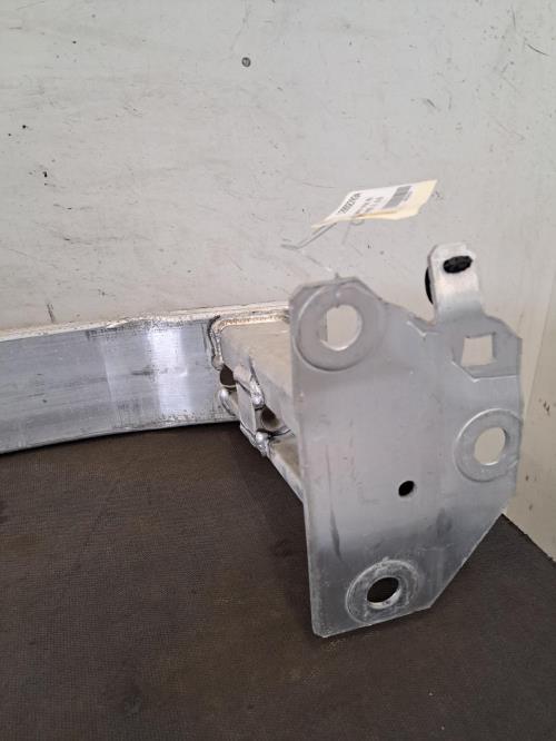 Image Renfort pare choc avant (traverse) - RENAULT CLIO 4
