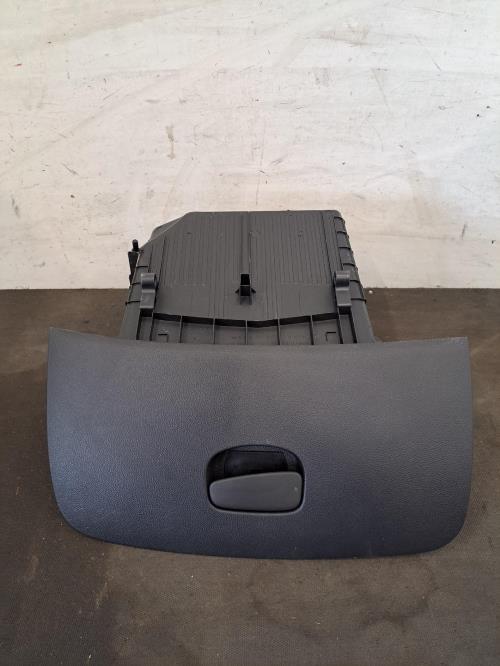 Image Boite a gants - RENAULT CLIO 4