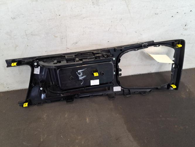 Image Console central (interieur plastique) - RENAULT MEGANE 4