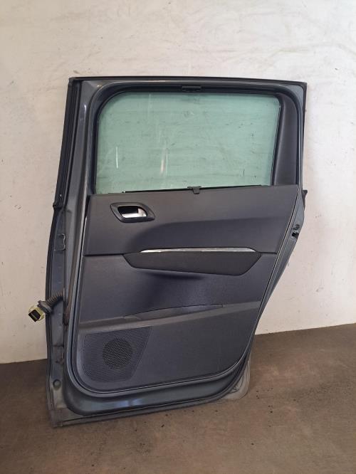 Image Porte arriere droit - PEUGEOT 5008 1