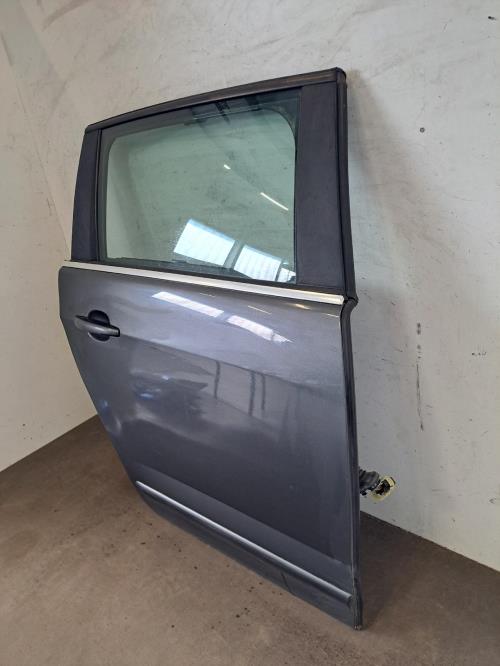 Image Porte arriere droit - PEUGEOT 5008 1
