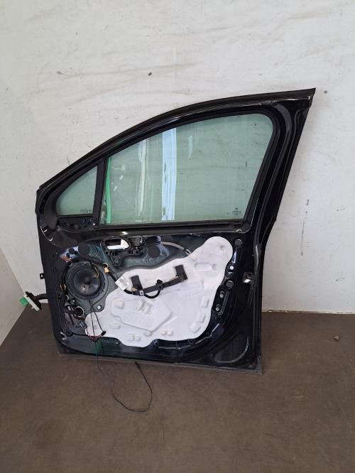 Image Porte avant droit - PEUGEOT 208 1