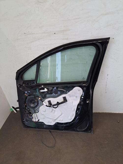 Image Porte avant droit - PEUGEOT 208 1