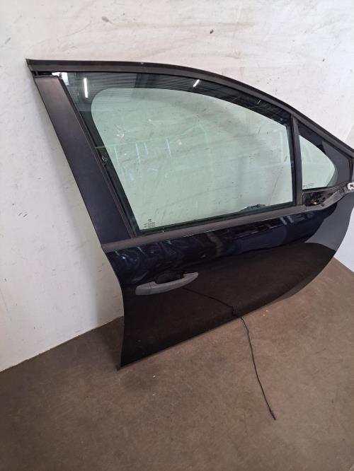 Image Porte avant droit - PEUGEOT 208 1