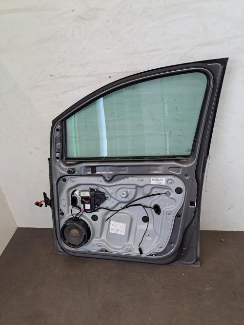 Image Porte avant droit - VOLKSWAGEN TOURAN 1