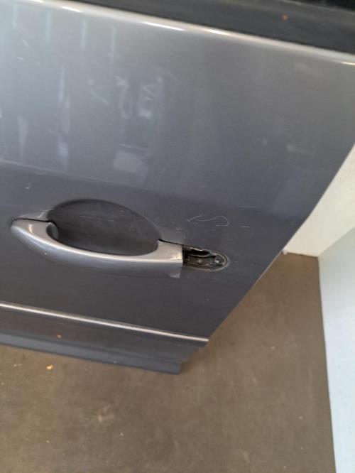Image Porte avant gauche - VOLKSWAGEN TOURAN 1
