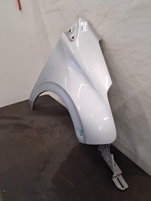 Image Aile avant droit - PEUGEOT 208 1