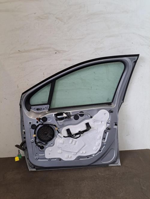Image Porte avant droit - PEUGEOT 2008 1