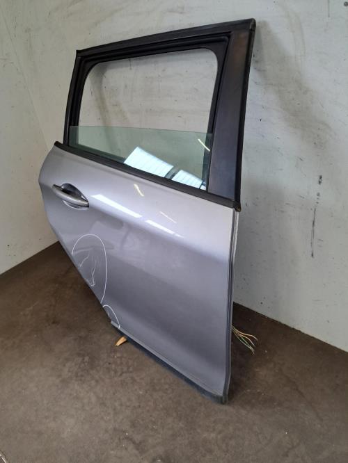 Image Porte arriere droit - PEUGEOT 2008 1
