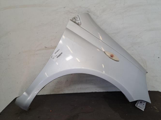 Image Aile avant droit - TOYOTA YARIS 1