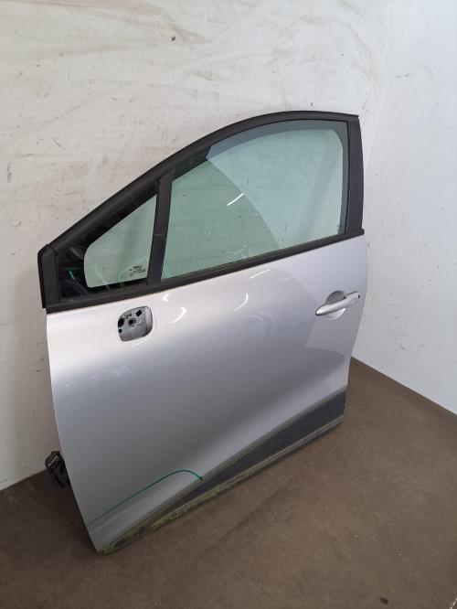 Image Porte avant gauche - RENAULT CLIO 4