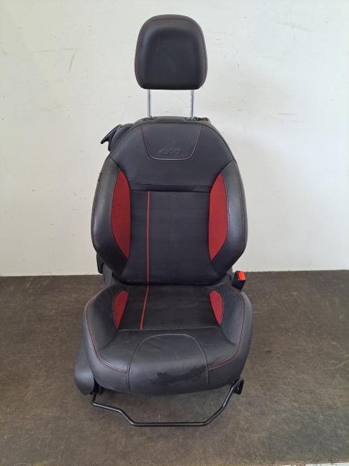 Image Siege avant droit - PEUGEOT 208 1