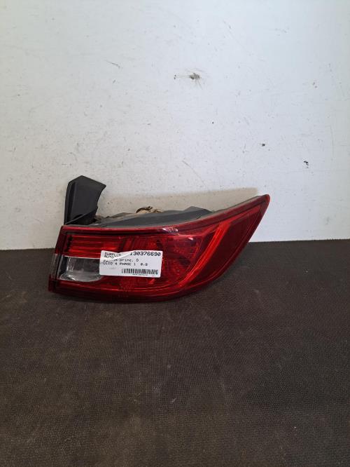 Image Feu arriere principal droit (feux) - RENAULT CLIO 4