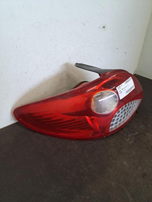 Image Feu arriere principal gauche (feux) - PEUGEOT 206+