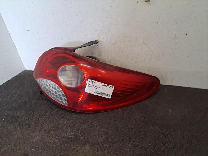 Image Feu arriere principal droit (feux) - PEUGEOT 206+