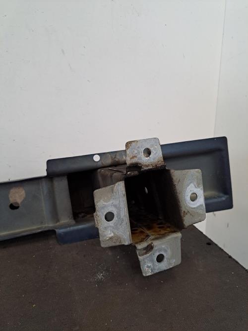 Image Renfort pare choc avant (traverse) - OPEL VIVARO 1