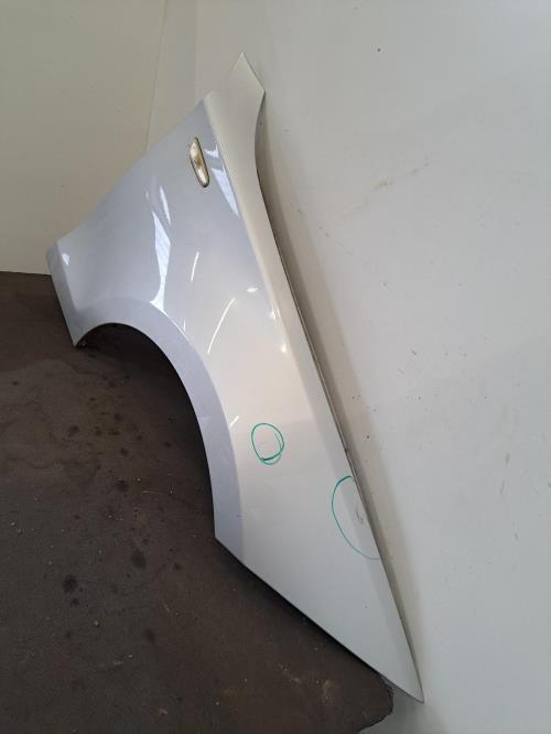 Image Aile avant droit - BMW SERIE 1 E87