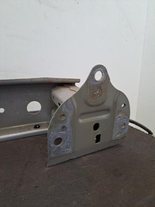 Image Renfort pare choc arriere (traverse) - TOYOTA YARIS 3