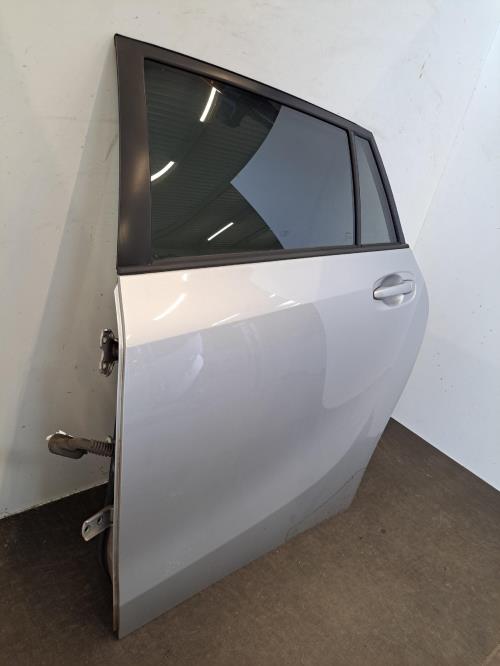 Image Porte arriere gauche - TOYOTA VERSO