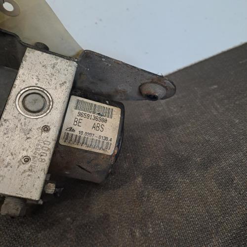 Image Bloc ABS (freins anti-blocage) - PEUGEOT 206