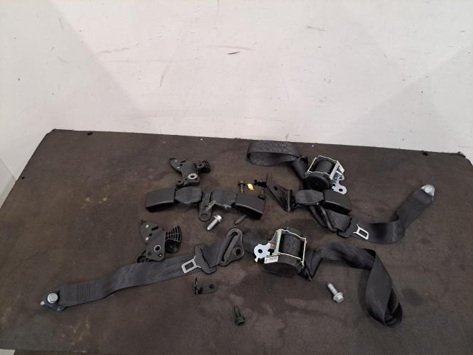 Image Banquette arriere (KIT DERIV VP) - PEUGEOT 208 1