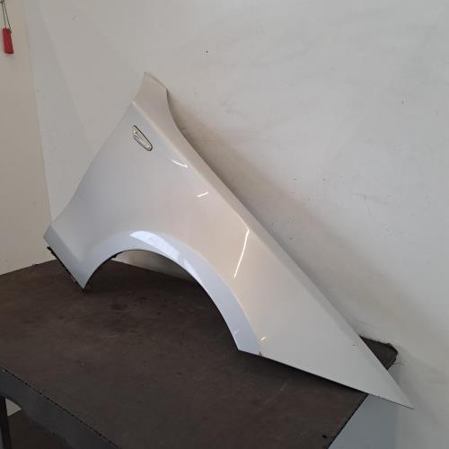 Image Aile avant droit - BMW SERIE 1 E87