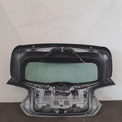 Image Malle/Hayon arriere - MERCEDES CLASSE A 176