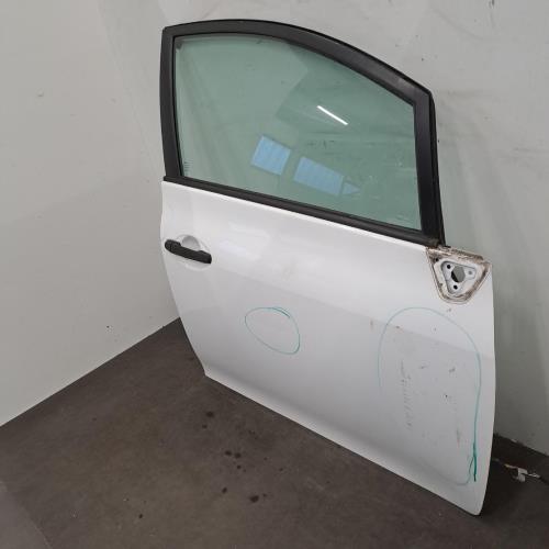 Image Porte avant droit - TOYOTA AURIS 1