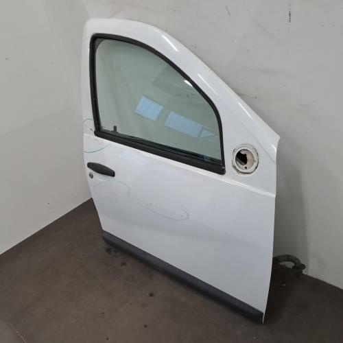 Image Porte avant droit - DACIA SANDERO 1