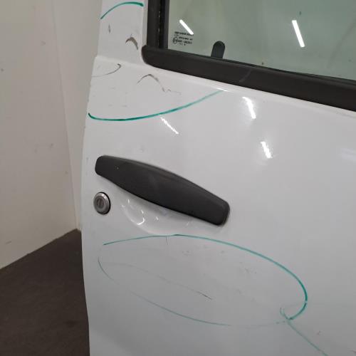 Image Porte avant droit - DACIA SANDERO 1