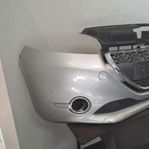 Image Pare choc avant - PEUGEOT 208 1
