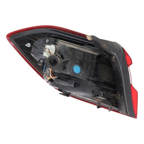 Image Feu arriere principal droit (feux) - FORD FIESTA 7