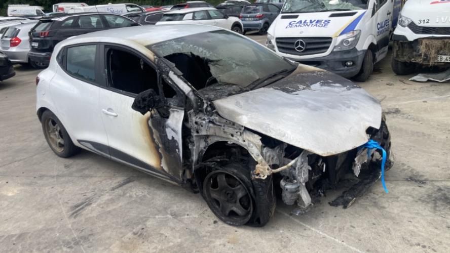 Image Feu arriere secondaire gauche (feux) - RENAULT CLIO 4