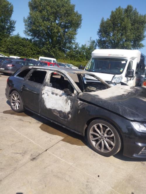 Image Moulure de pare choc arriere - AUDI A4 4
